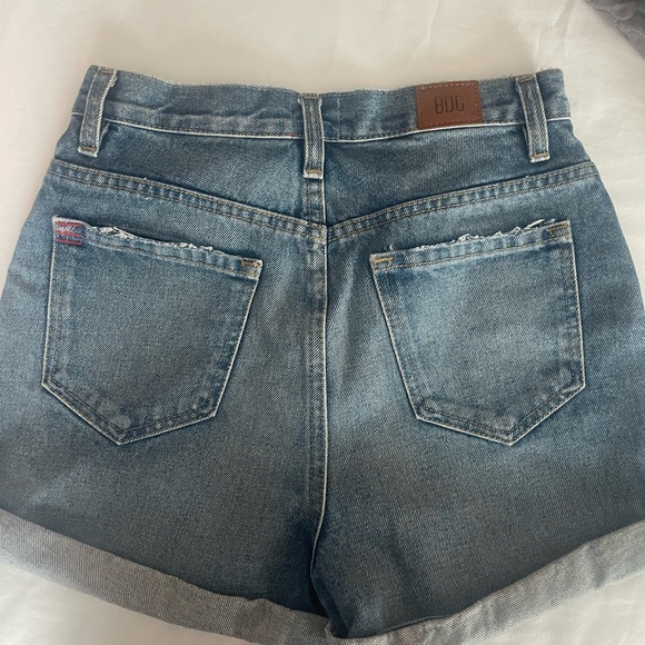 BDG Urban Outfitters Mom High-Rise Short - Picture 2 of 3